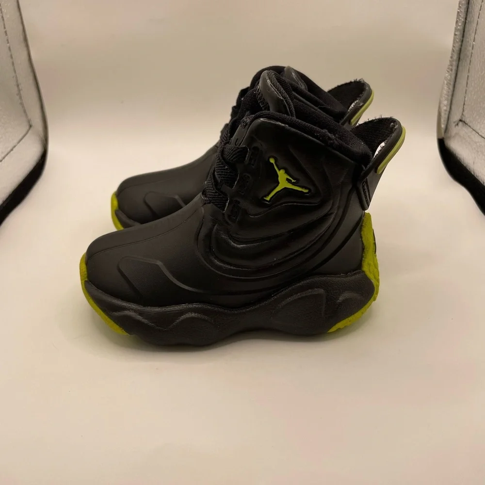 Nike Jordan Drip 23 boys rain boots size 4C